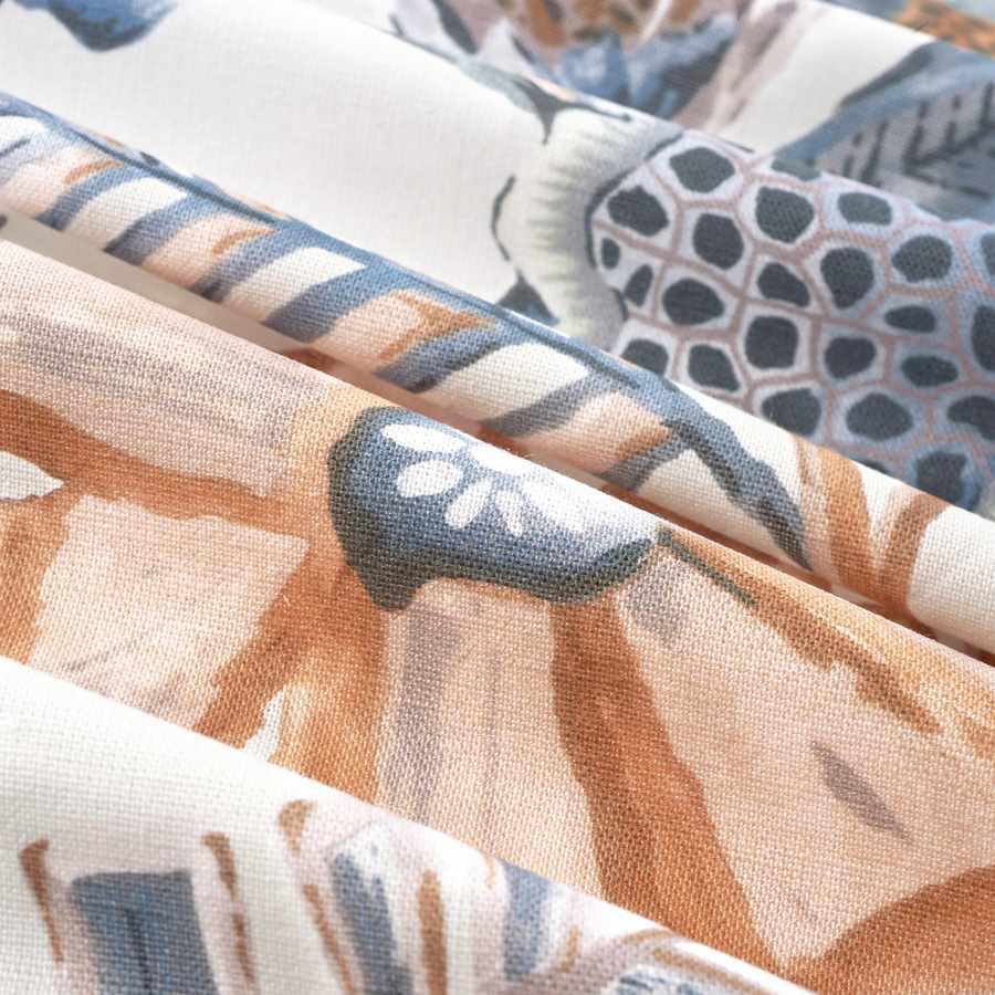 Fabric by the yard - Wonderland 15554 Day Break