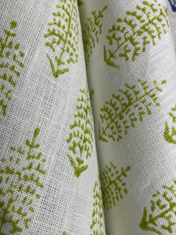 Fabric by the yard - Blossom & Lace 90173 Celery