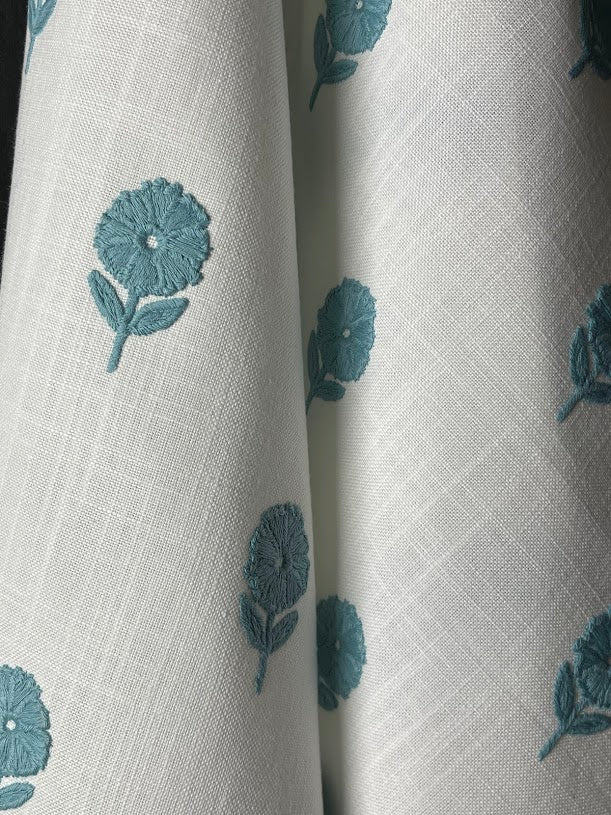 Fabric by the yard - Blossom & Lace 91947 Hydrangea