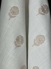 Fabric by the yard - Blossom & Lace 91947 Lily