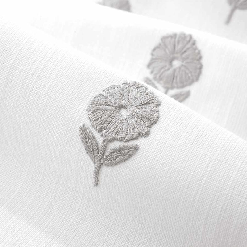 Fabric by the yard - Blossom & Lace 91947 Dusty Miller