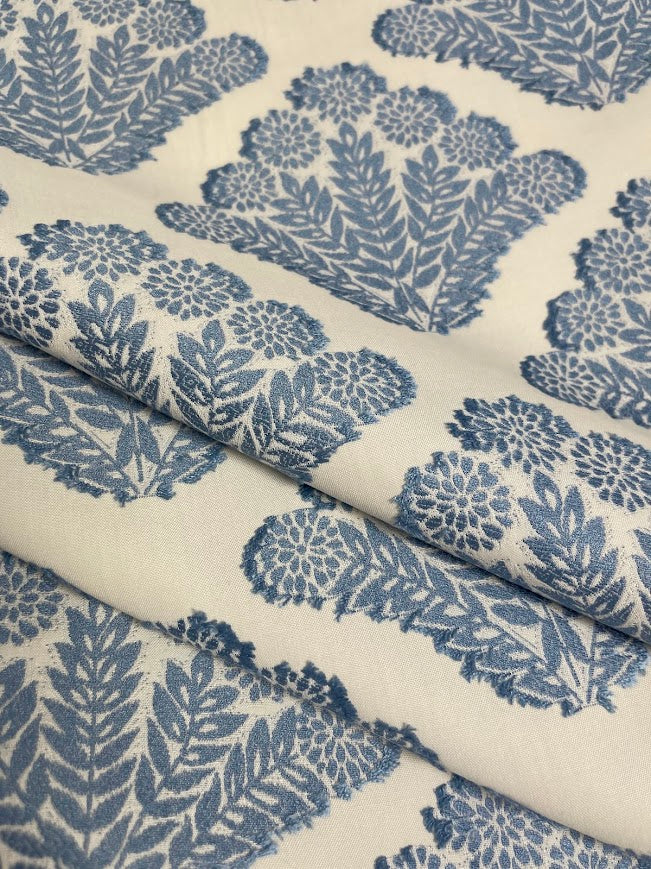 Fabric by the yard - Blossom & Lace 92193 Lily of the Nile