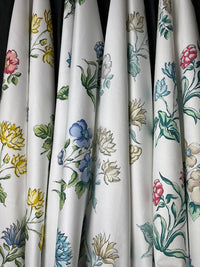 Fabric by the yard - Blossom & Lace 94002 Water Lily