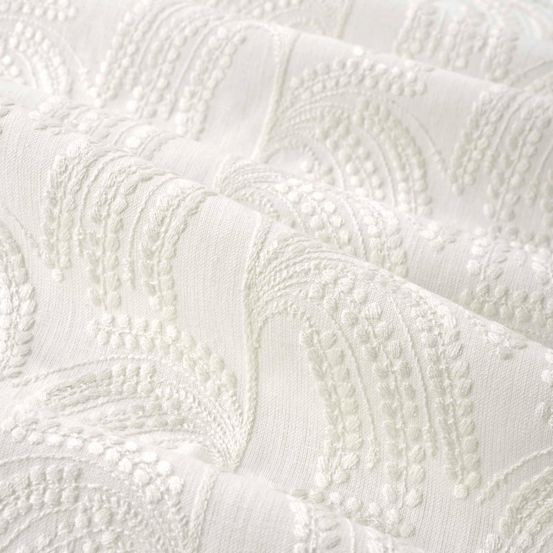 Fabric by the yard - Wonderland 15630 Crystal