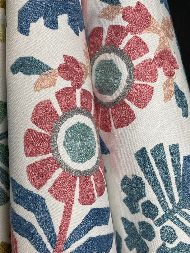 Fabric by the yard - Blossom & Lace 92246 Dahlia