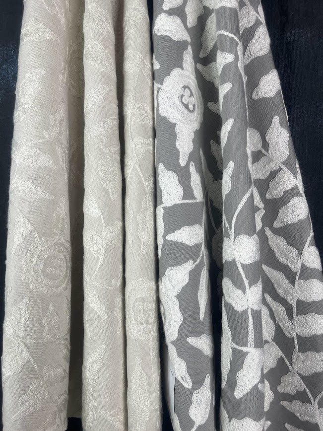 Fabric by the yard - Provence 60906 Bisque